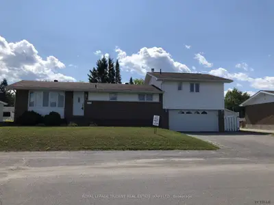 16 Seaborne Crescent, Kapuskasing, On P5n 1l9