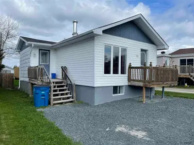 255 Eleventh Avenue, Cochrane, On P0l 1c0