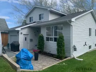 211 Quartz Avenue, Timmins, On P4n 4l8