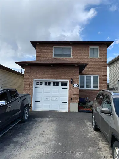 426 Lonergan Boulevard, Timmins, On P4p 1e1