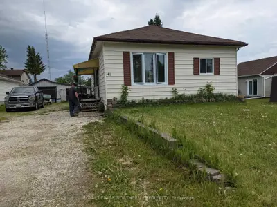 41 11th Street, Armstrong, On P0j 1e0
