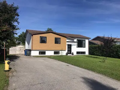 13 Eighteenth Avenue, Cochrane, On P0l 1c0