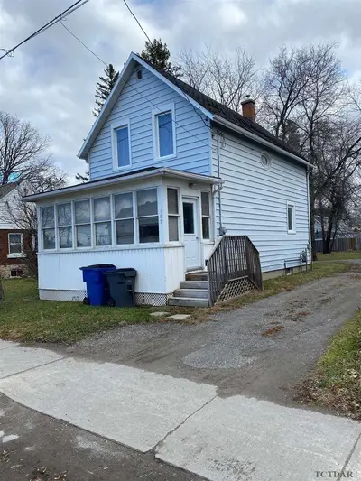 165 Armstrong Street N, Temiskaming Shores, On P0j 1p0