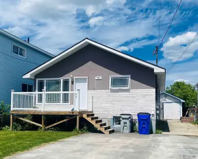 226 Way Avenue, Timmins, On P4n 3c9