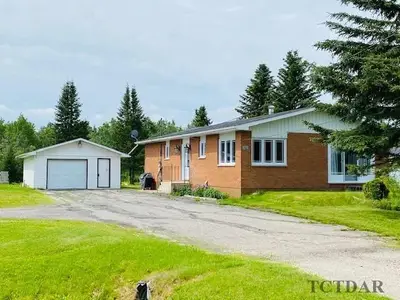 1747 Hwy 11 W, Hearst, On P0l 1n0
