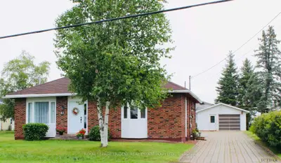 63 Leonard Avenue, Kapuskasing, On P0l 1v0