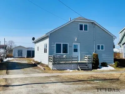 105 Queen Street, Mattice-val Cote, On P0l 1t0