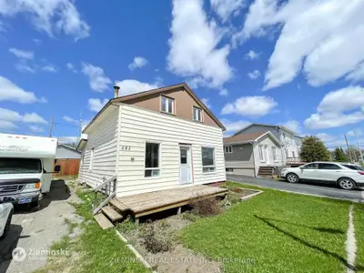 682 Paradis Street, Iroquois Falls, On P0k 1e0