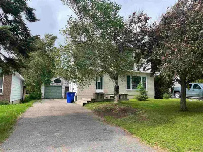 392 Shub Avenue, Timmins, On P4n 7p5