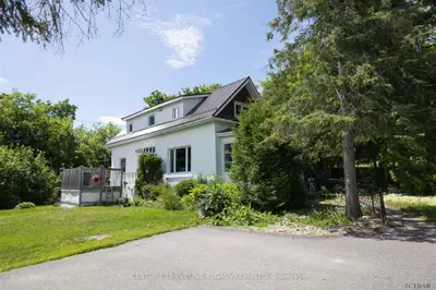 426 Probyn Street, Temiskaming Shores, On P0j 1k0