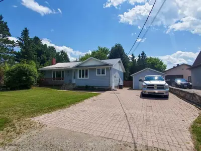 25 8th Street, Armstrong, On P0j 1e0