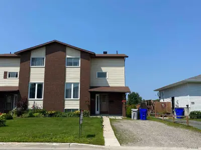 1063 Suzanne Street, Timmins, On P4p 1b1