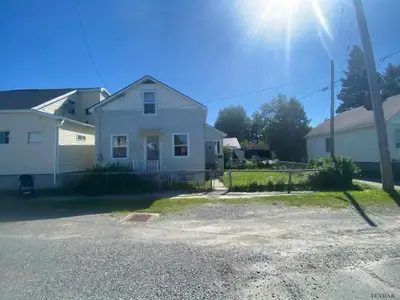12 Park Street, Kirkland Lake, On P2n 3a4