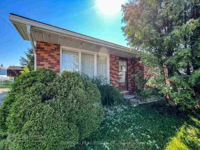 430 D'iberville Avenue, Iroquois Falls, On P0k 1g0