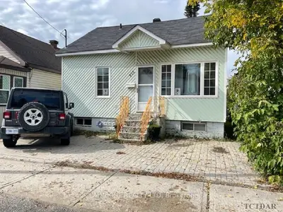 323 Pine Street S, Timmins, On P4n 2l1