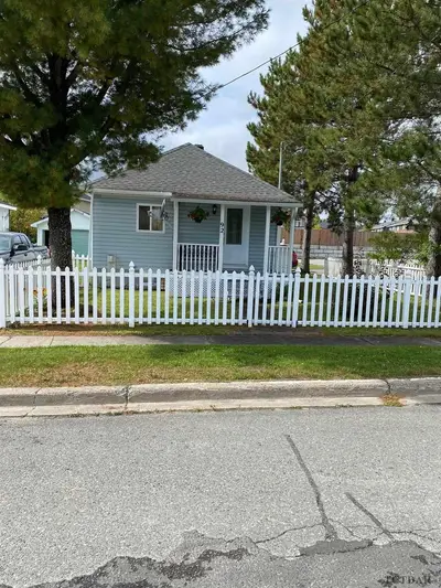 92 Main Street, Kirkland Lake, On P2n 3e8