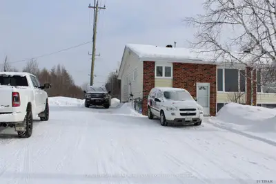 135 B Avenue Road, Kapuskasing, On P5n 3a4