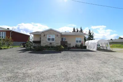 581 Ambridge Drive, Iroquois Falls, On P0k 1g0