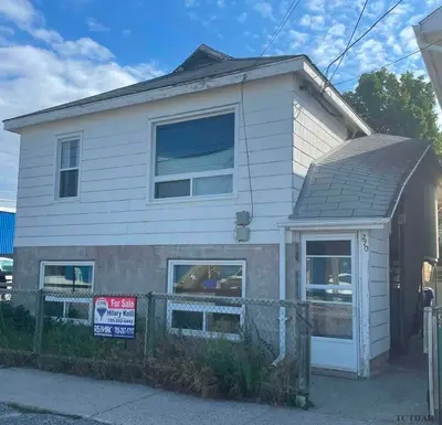 270-272 Spruce Street S, Timmins, On P4n 2n1