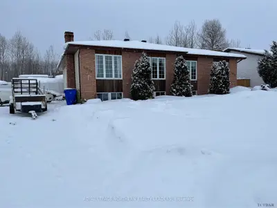 1072-1076 Lalonde Street, Timmins, On P4b 1e8