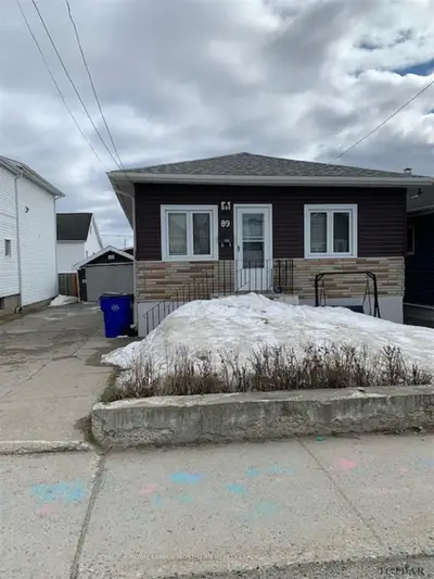 89 Wende Avenue, Timmins, On P4n 3e3