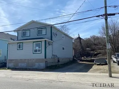96-98 Croatia Avenue, Timmins, On P0n 1g0