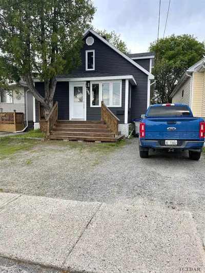 294 Patricia Boulevard, Timmins, On P4n 6y4