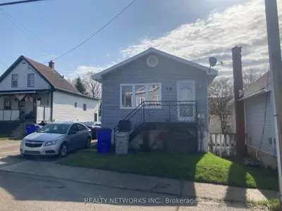 46 Avenue Road, Timmins, On P4n 5e1