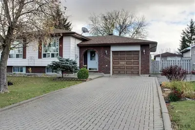 1089 Michener Boulevard, Timmins, On P0n 1k0