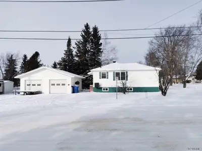 2 Erie Street, Kapuskasing, On P5n 2c6
