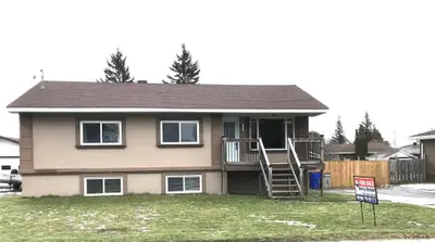 144 Shirley Street N, Timmins, On P4r 1c1