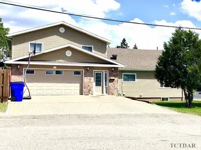 128 Jubilee Avenue E, Timmins, On P4n 5w6