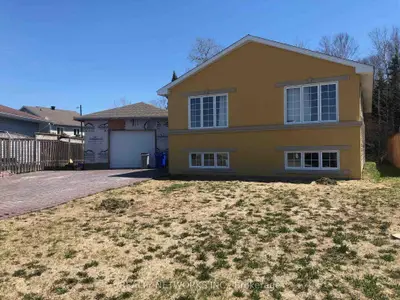 18 Brian Romain Drive, Timmins, On P4p 0a3
