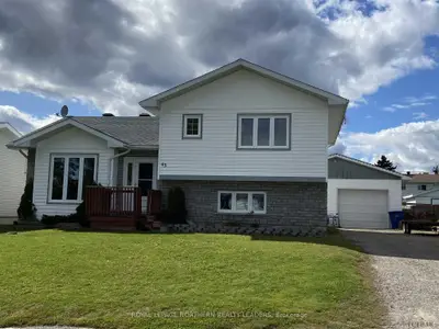 43 Victoria Avenue, Cochrane, On P0l 1c0