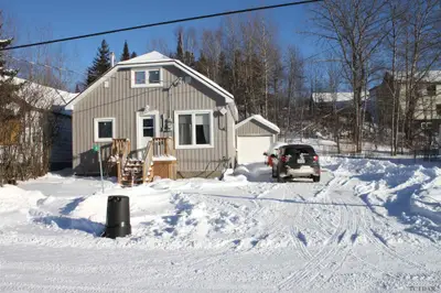 35-37 Commissioner Street, Kirkland Lake, On P0k 1l0