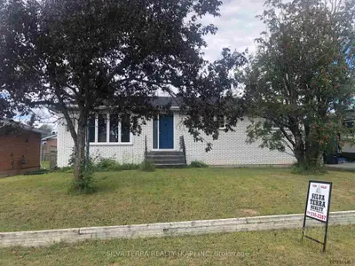 33 Clark Street, Kapuskasing, On P5n 1l3