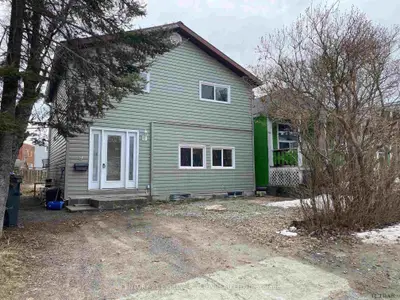 Detached in Kirkland Lake