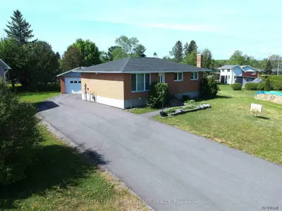230 Haliburton Street, Temiskaming Shores, On P0j 1p0