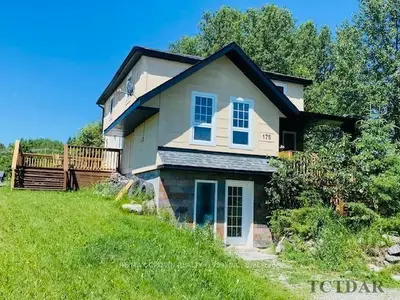 Detached in Hornepayne