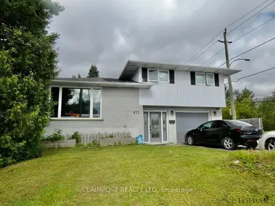 Detached in Timmins