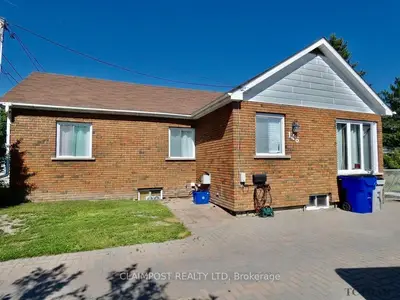 Detached in Timmins
