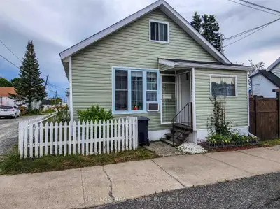 Detached in Kirkland Lake
