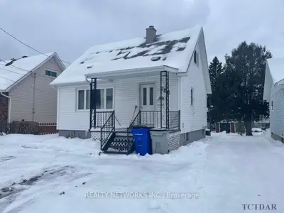 545 Elm S Street, Timmins, On P4n 1y2