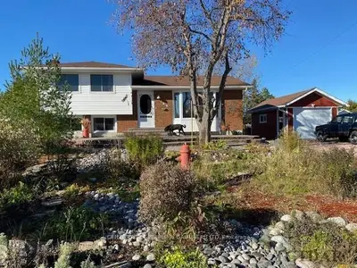 109 Cross Lake Road, Temiskaming Shores, On P0j 1r0