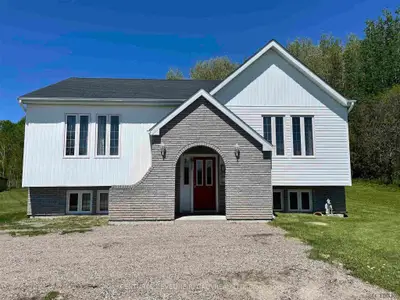 866119 Uno Park Road, Timiskaming, On P0j 1p0