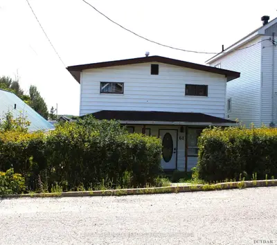 61 Mckelvie Avenue, Kirkland Lake, On P2n 2k6