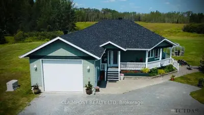 Detached in Timmins