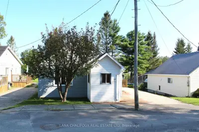 Detached in Kirkland Lake