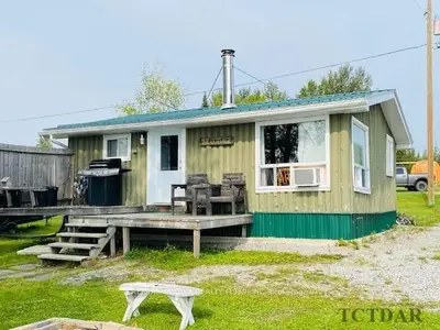 Detached in Kapuskasing