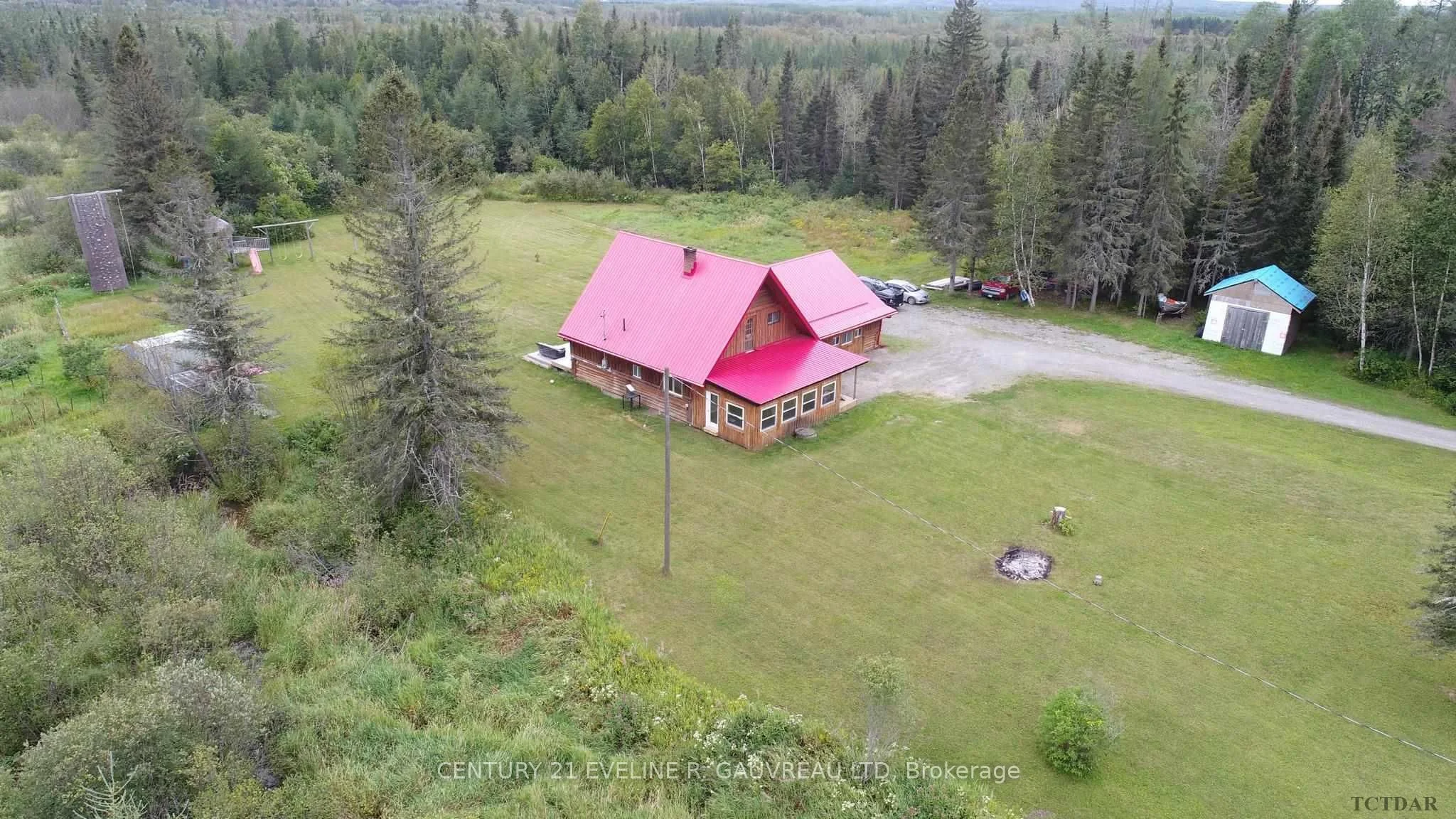 Detached in Englehart